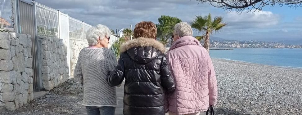 Résidentes en balade sur la plage